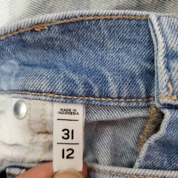 LOFT Women’s Light Wash Jean Shorts Size 12 High Rise Frayed Hem Casual Summer - Picture 5 of 6